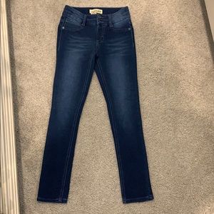 Never worn Mudd girls stretchy jeans
